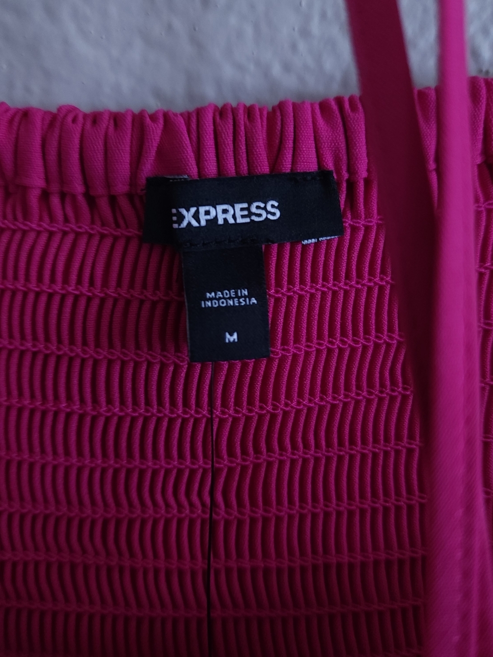 Express Pink Ruched Tie-Front Spaghetti Strap Top - Picture 4 of 8